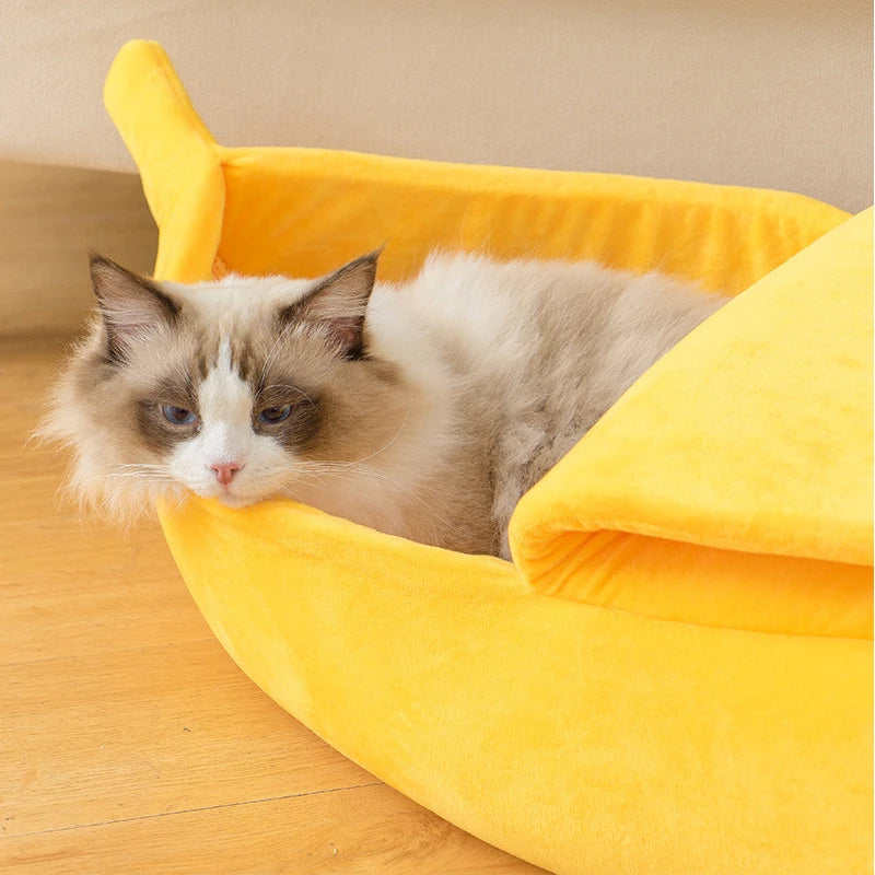 Mango™ Banana-Shaped Pet Bed with Plush Comfort and Semi-Enclosed Design