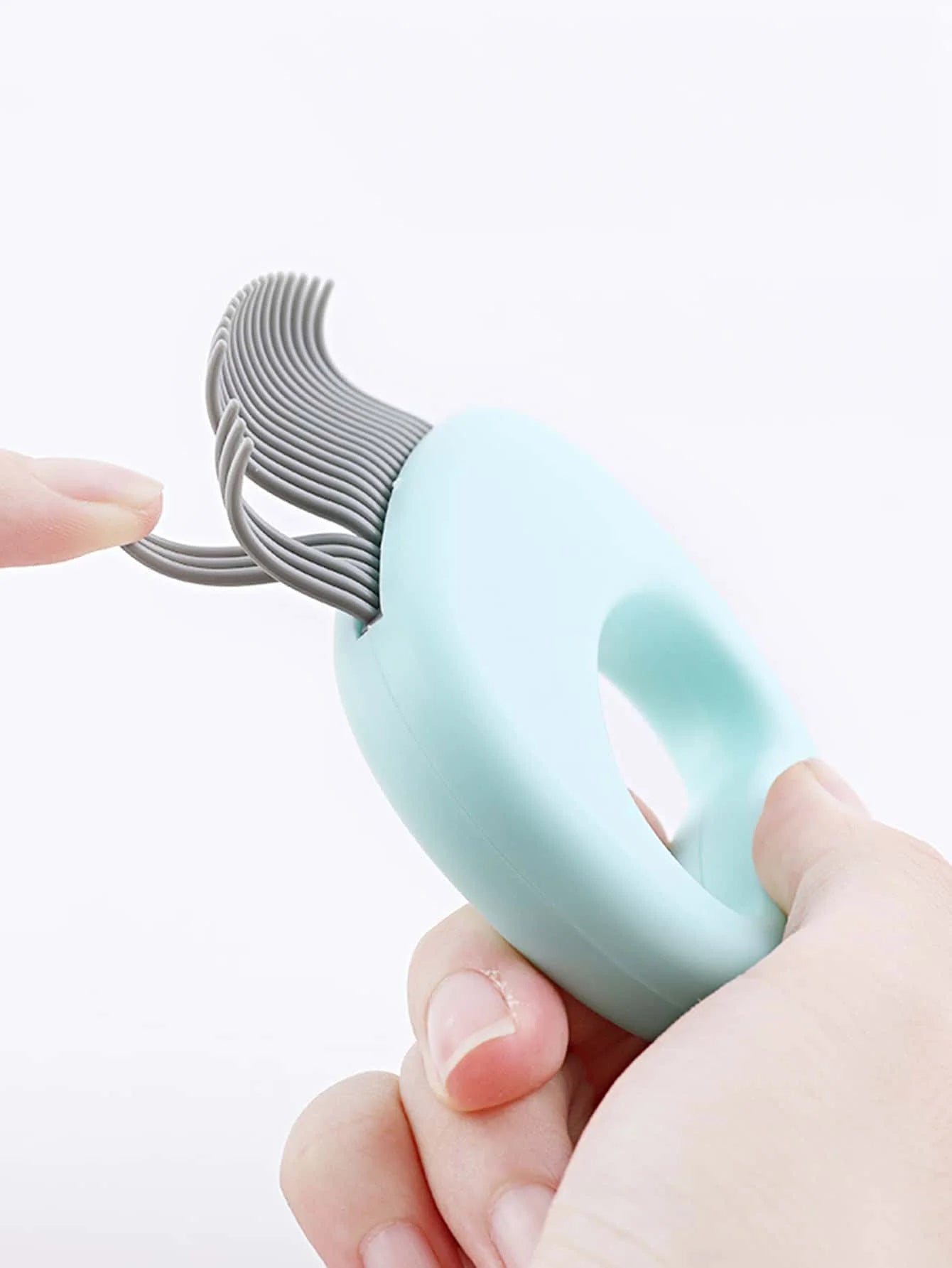 Luna™ Cat Grooming Massaging Shell Comb – 3-Piece Set