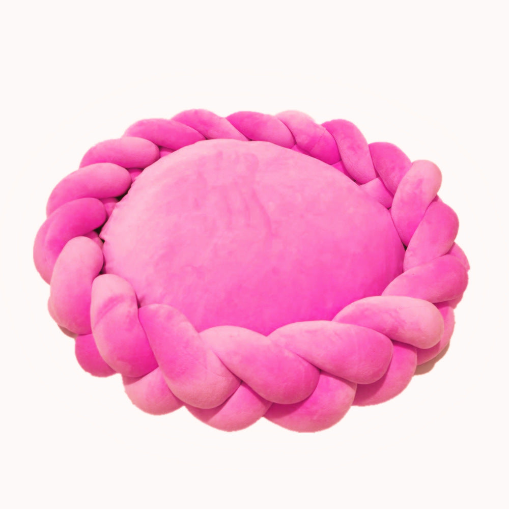 Bailey™ Luxury Dog Bed with Plush Cotton and Stylish Design