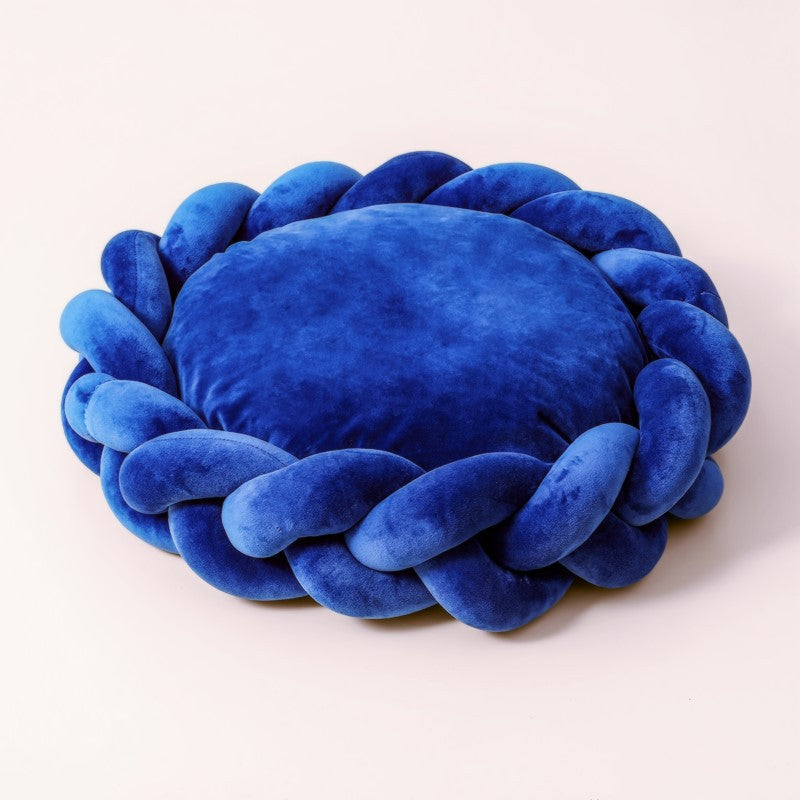 Bailey™ Luxury Dog Bed with Plush Cotton and Stylish Design