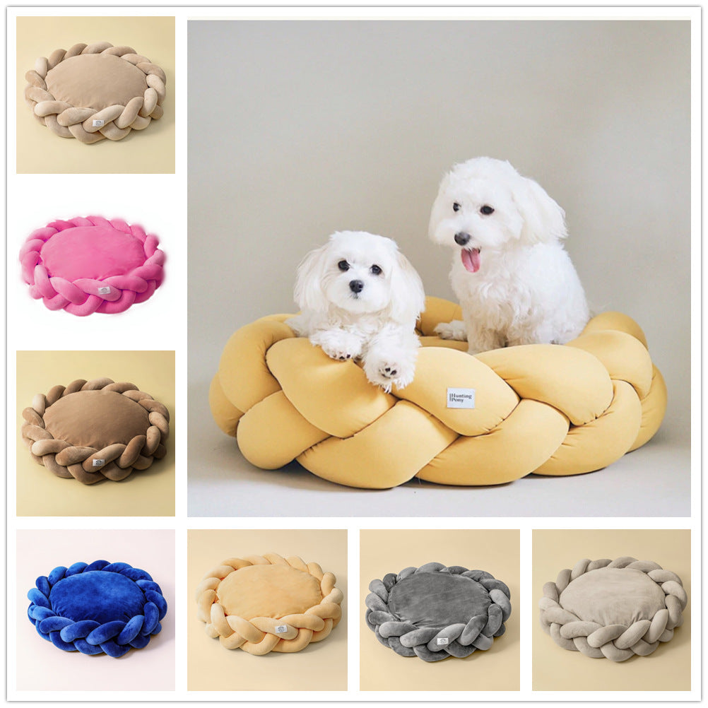 Bailey™ Luxury Dog Bed with Plush Cotton and Stylish Design