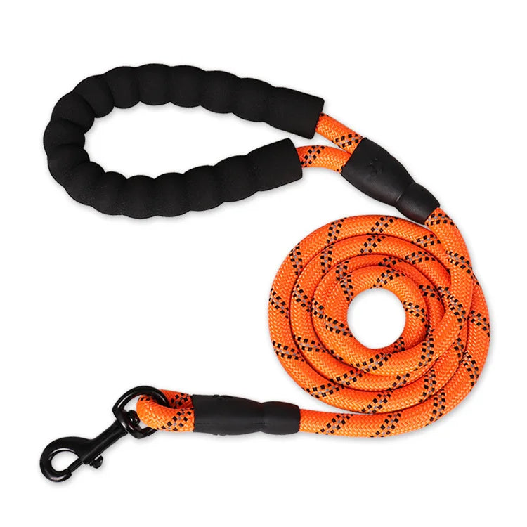 Urbanleash | Reinforced dog leash with padded handle for strong control