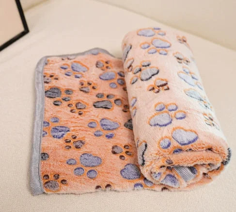 Milo™ Fleece Dog Blanket Warm cozy bed mat with paw print