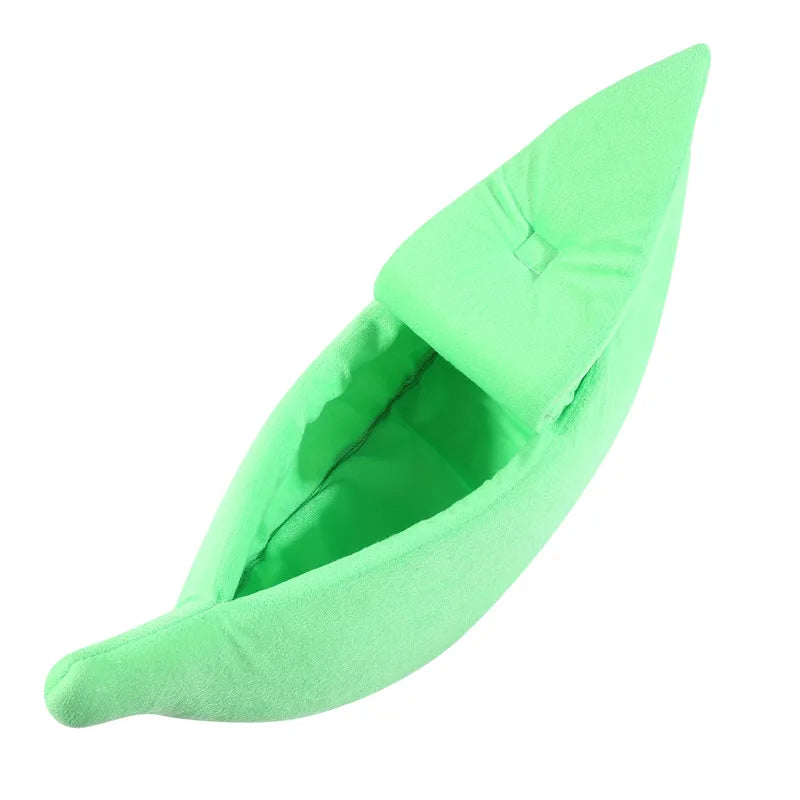 Mango™ Banana-Shaped Pet Bed with Plush Comfort and Semi-Enclosed Design