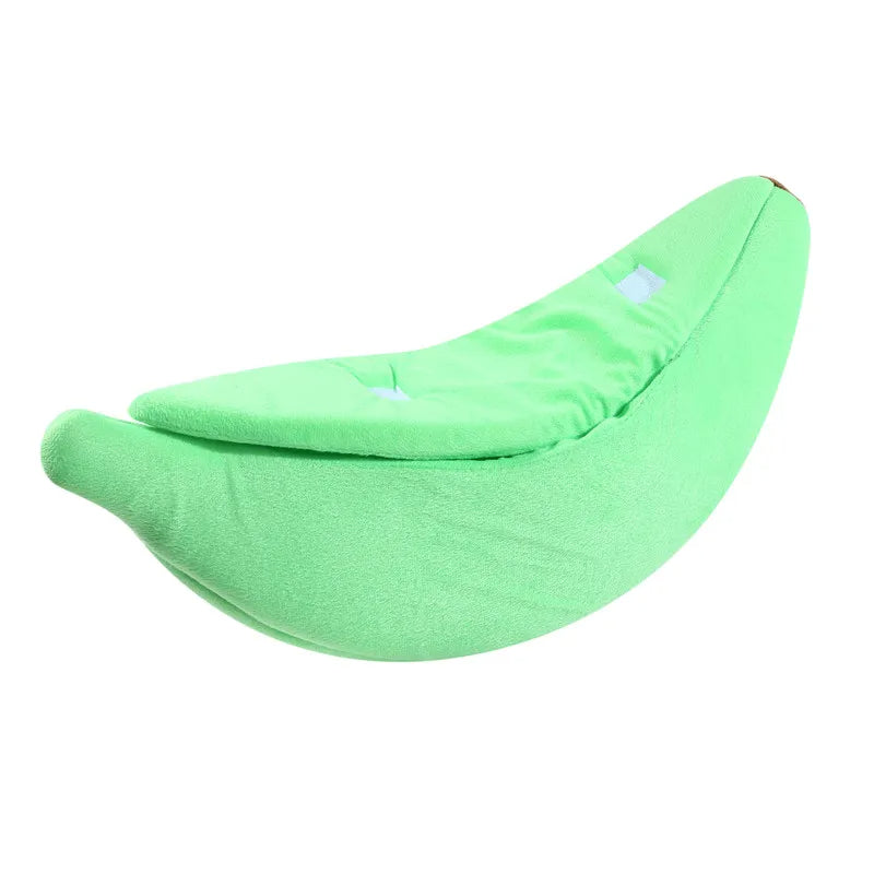 Mango™ Banana-Shaped Pet Bed with Plush Comfort and Semi-Enclosed Design