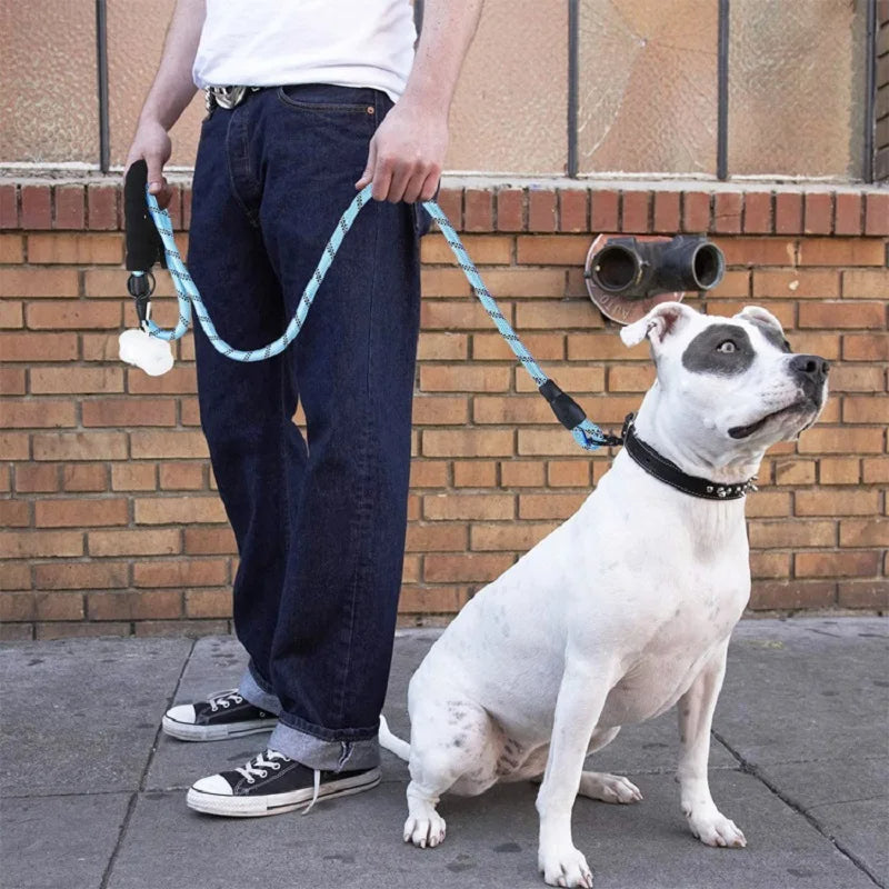 Urbanleash | Reinforced dog leash with padded handle for strong control