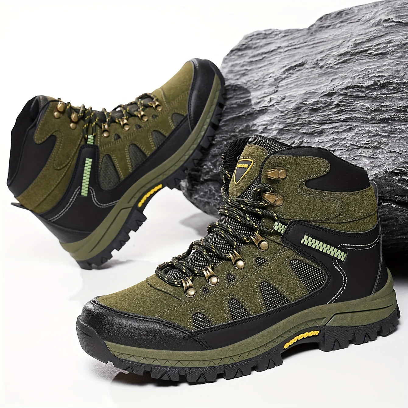 Men’s High-Top Hiking Boots – Durable Non-Slip Outdoor Leather Sneakers for Winter
