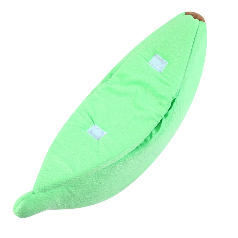 Mango™ Banana-Shaped Pet Bed with Plush Comfort and Semi-Enclosed Design
