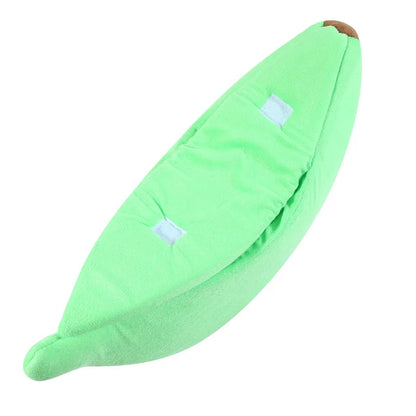 Mango™ Banana-Shaped Pet Bed with Plush Comfort and Semi-Enclosed Design