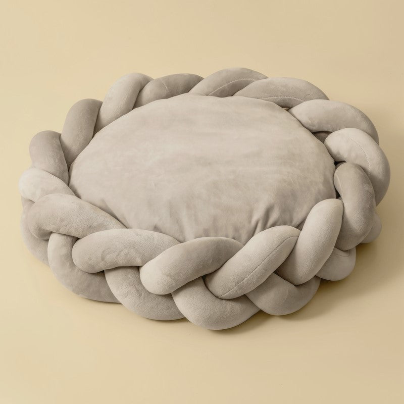 Bailey™ Luxury Dog Bed with Plush Cotton and Stylish Design