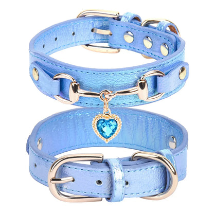 Luna | Rhinestone dog collar with heart detail and adjustable fit