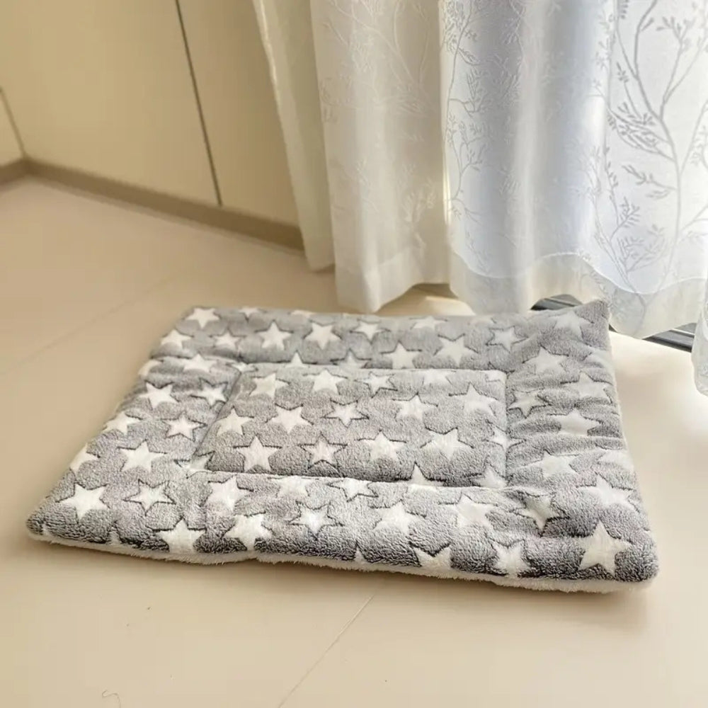 Ultra-Warm Pet Bed with Soft Cotton and Microfiber Cushion