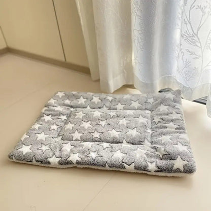 Ultra-Warm Pet Bed with Soft Cotton and Microfiber Cushion