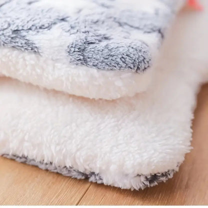 Ultra-Warm Pet Bed with Soft Cotton and Microfiber Cushion